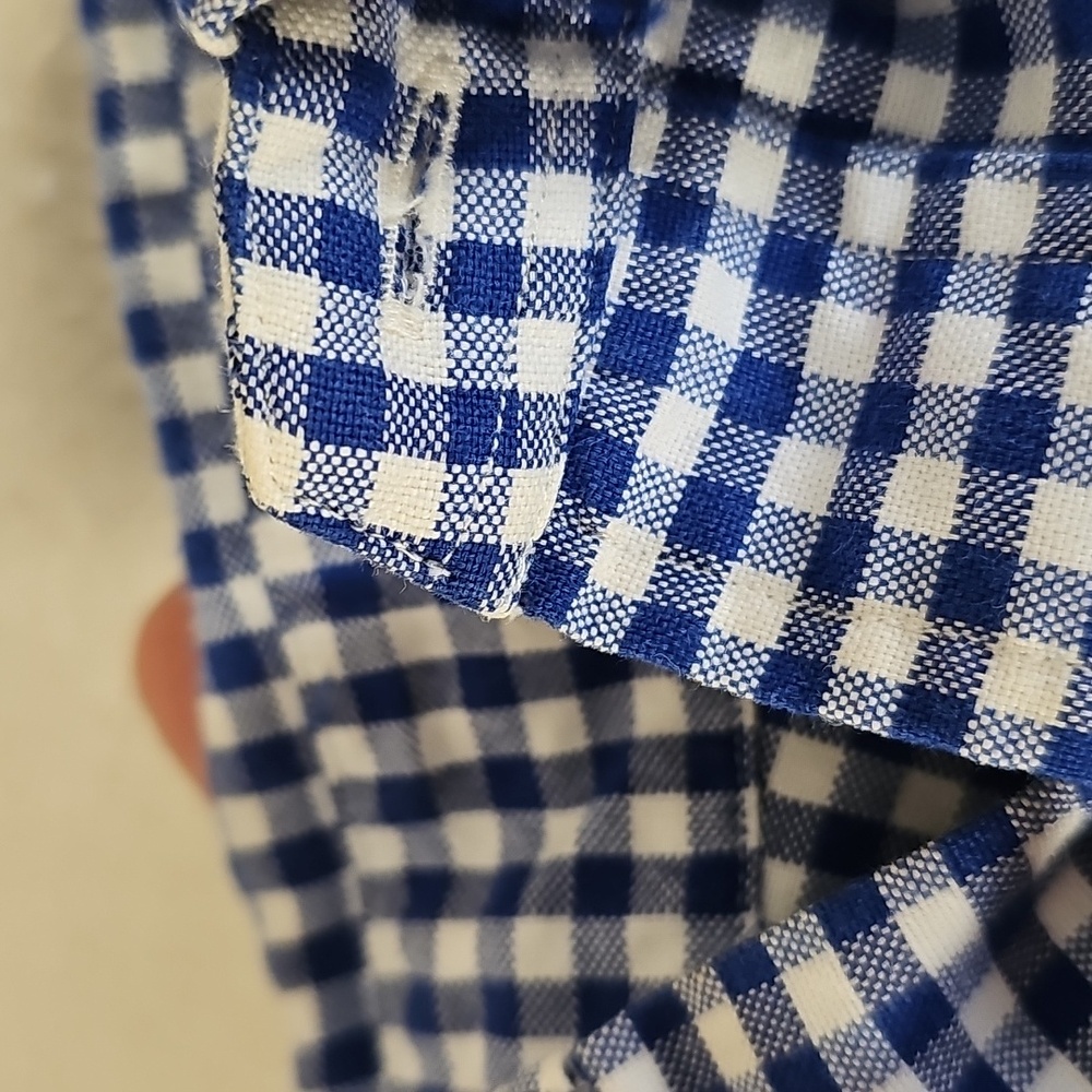 Ralph Laueren Casual Button-Down Shirt. - Picture 8 of 8